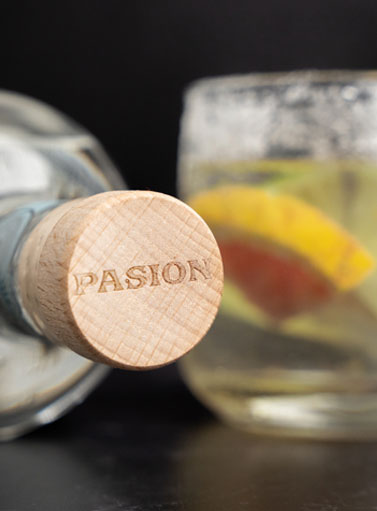 //pasiontequilas.com/cdn/shop/files/img1.jpg?v=1702288241